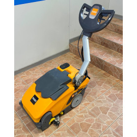 Акумуляторна підлогомийна машина TASKI Swingo 350